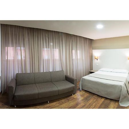 B&B Erifra Piccolo Hotel Cosenza Buitenkant foto